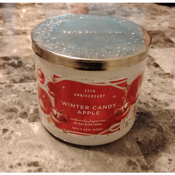 Bath & Body Works 25th Anniversary Winter Candy Apple Candle - Picture 1 of 1